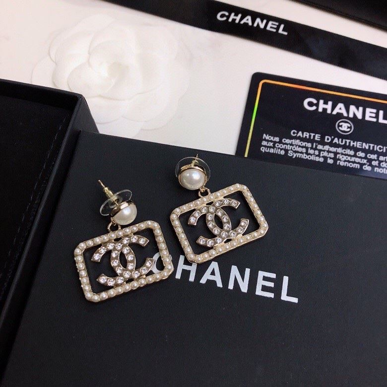 Ch**el earrings